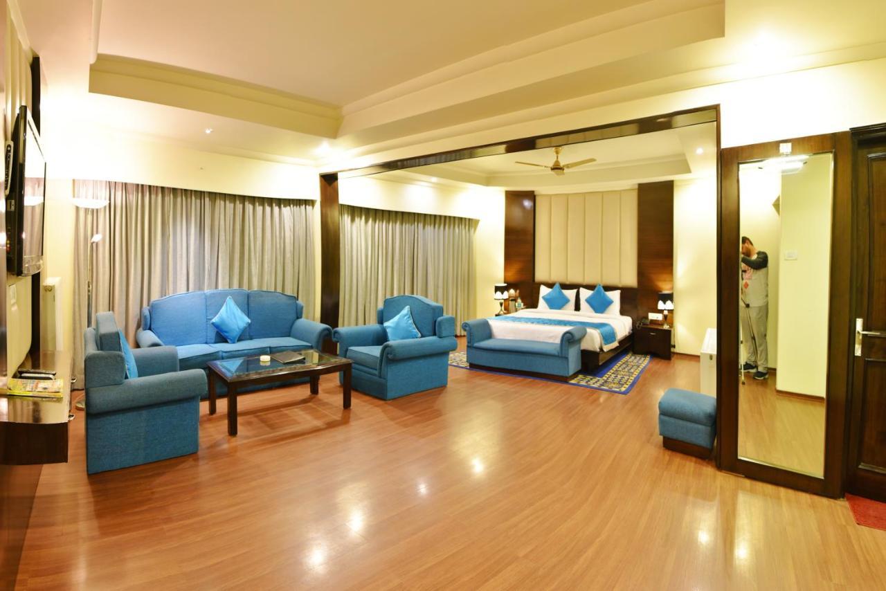 Indraprastha Resort Dalhousie Exteriör bild