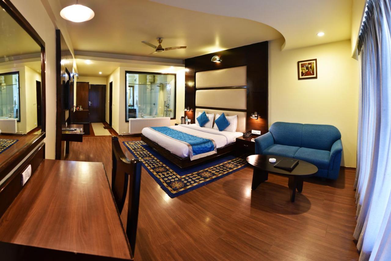 Indraprastha Resort Dalhousie Exteriör bild