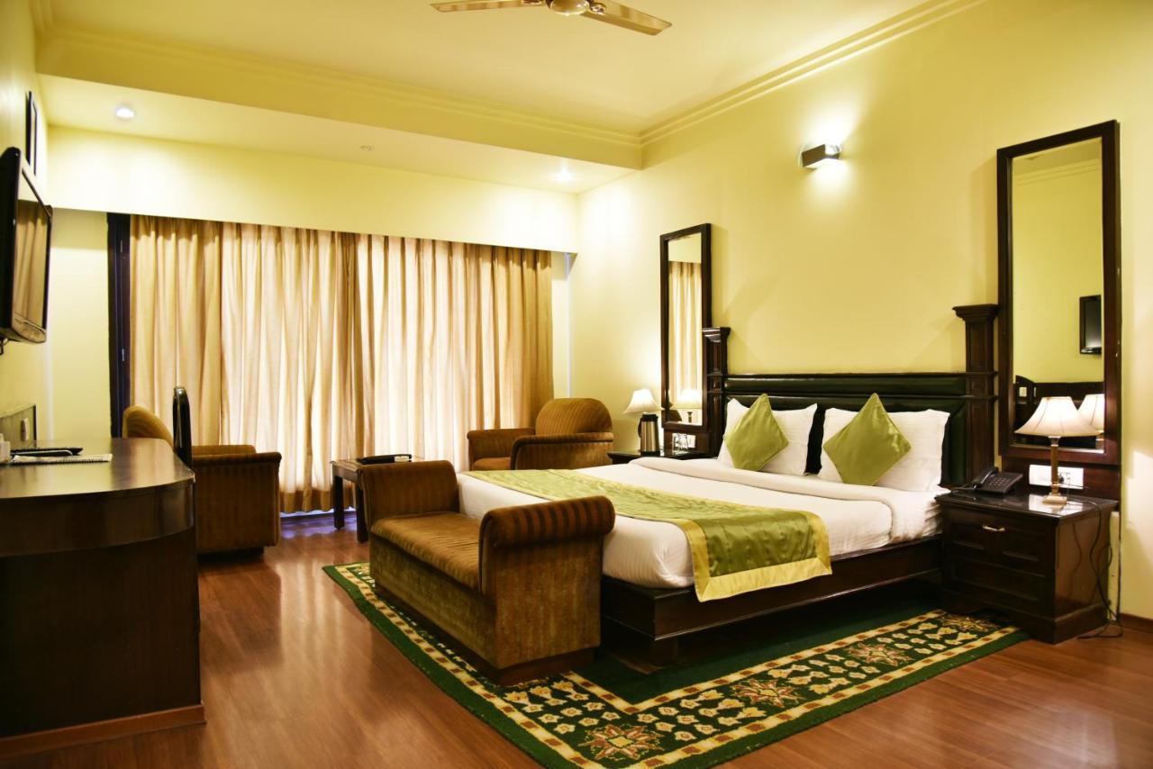 Indraprastha Resort Dalhousie Exteriör bild