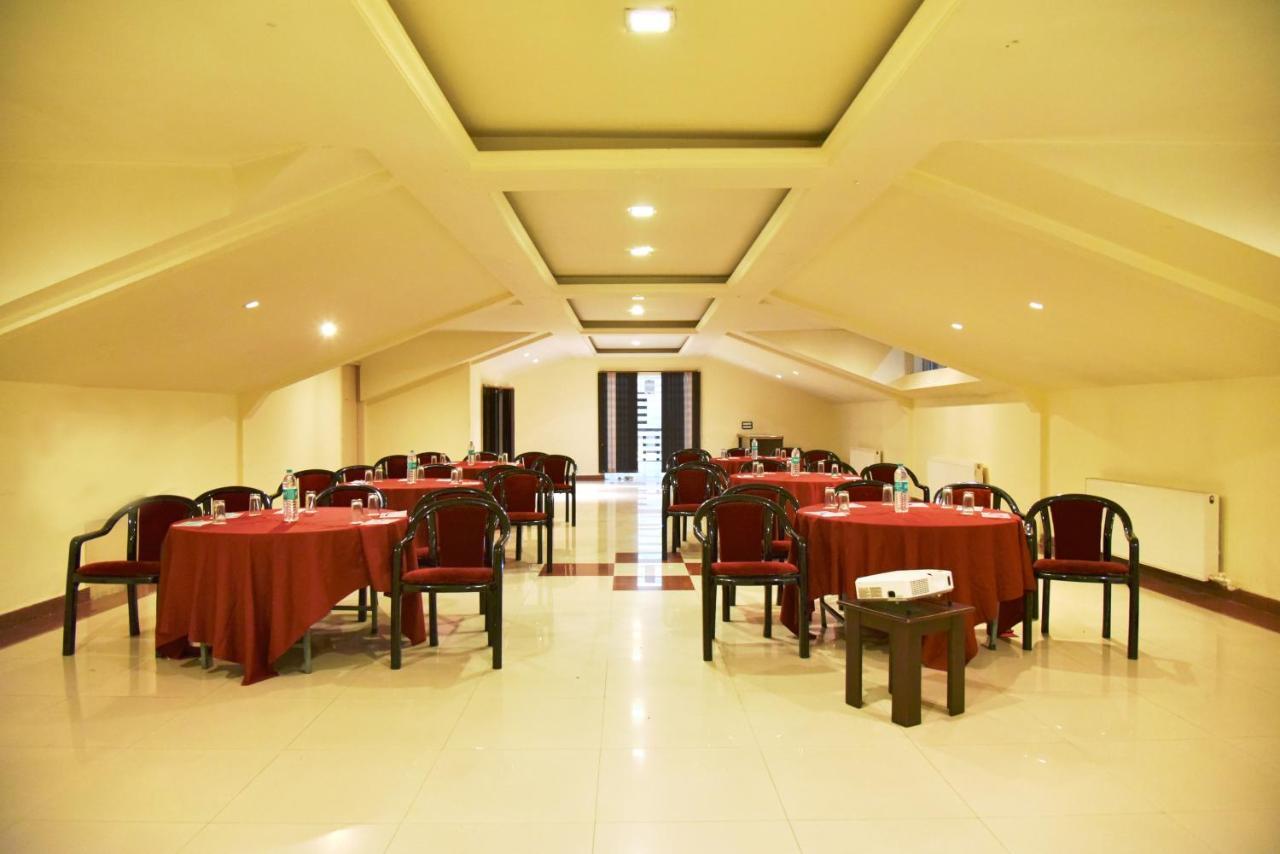 Indraprastha Resort Dalhousie Exteriör bild